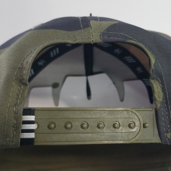 Adidas Originals Camo Snapback Hat - Picture 4 of 4